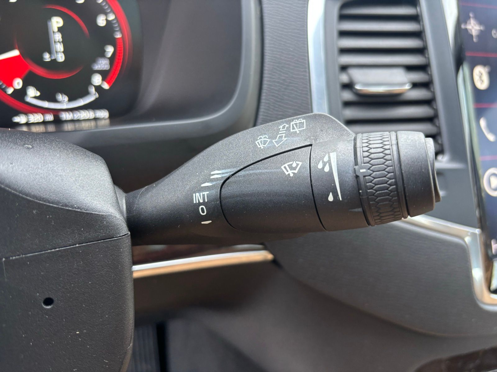 Used Car 2019 Volvo Xc90  T6 Momentum For Sale Under $25,000 In Austin, Texas