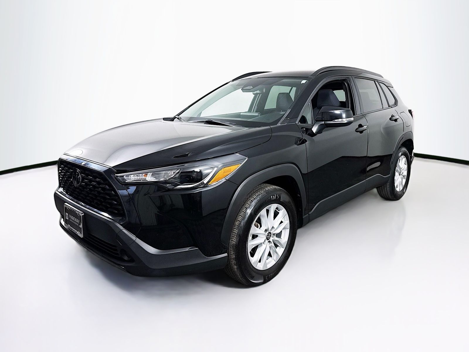 View vehicle photo 3