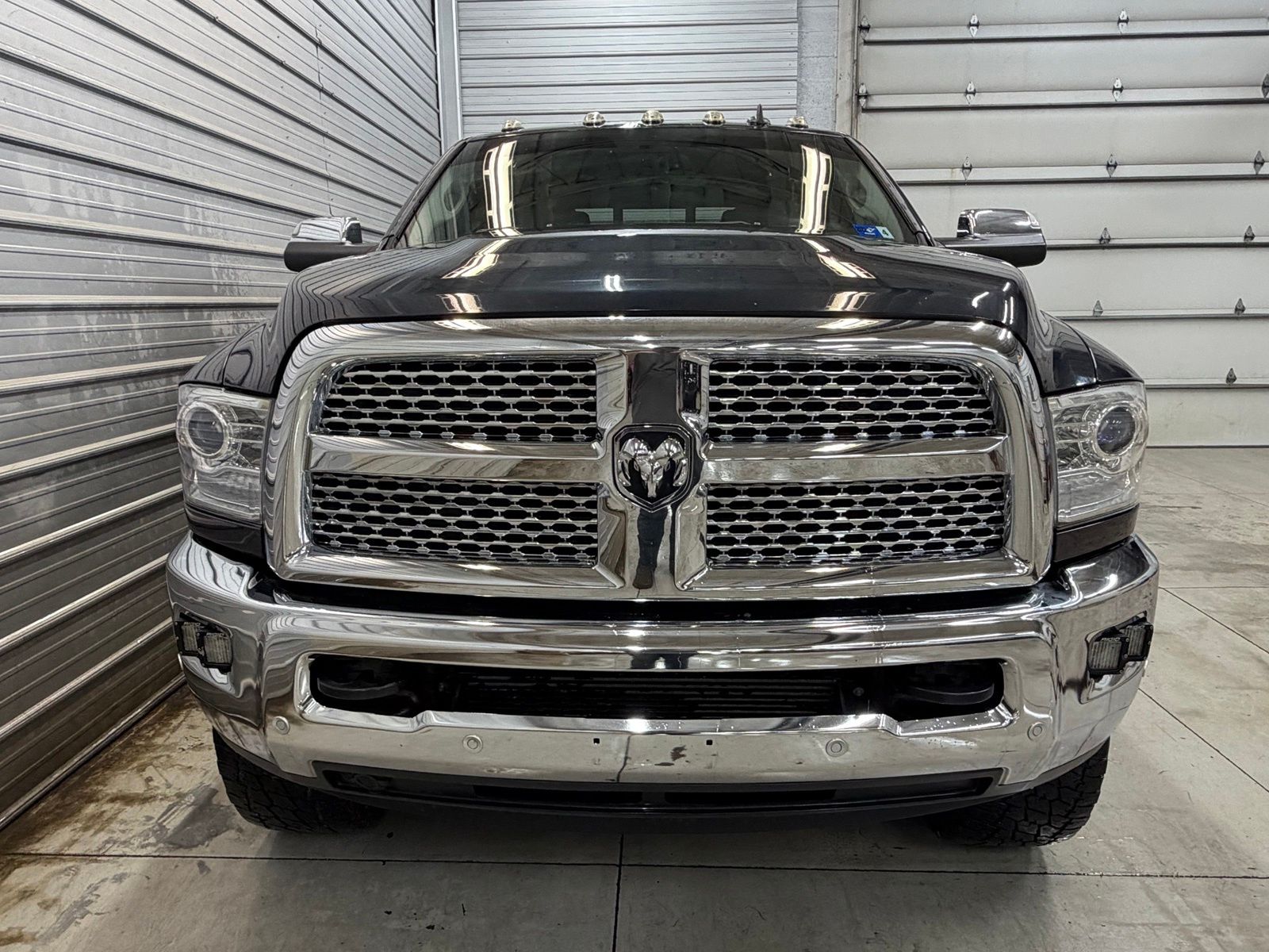Photo 2 of 2017 Ram 3500 Laramie