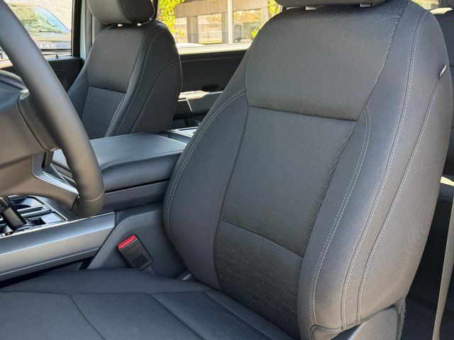 New 2026 Avalanche Ford XLT image 19