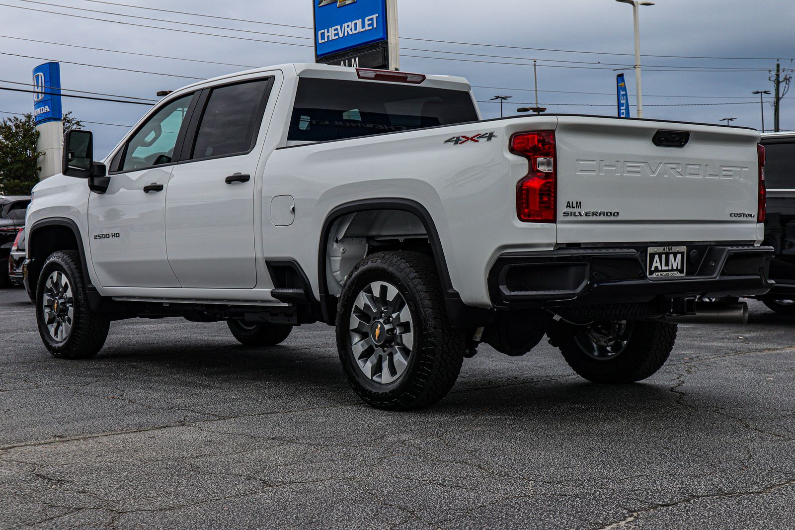 2025 Chevrolet Silverado 2500HD Custom 6