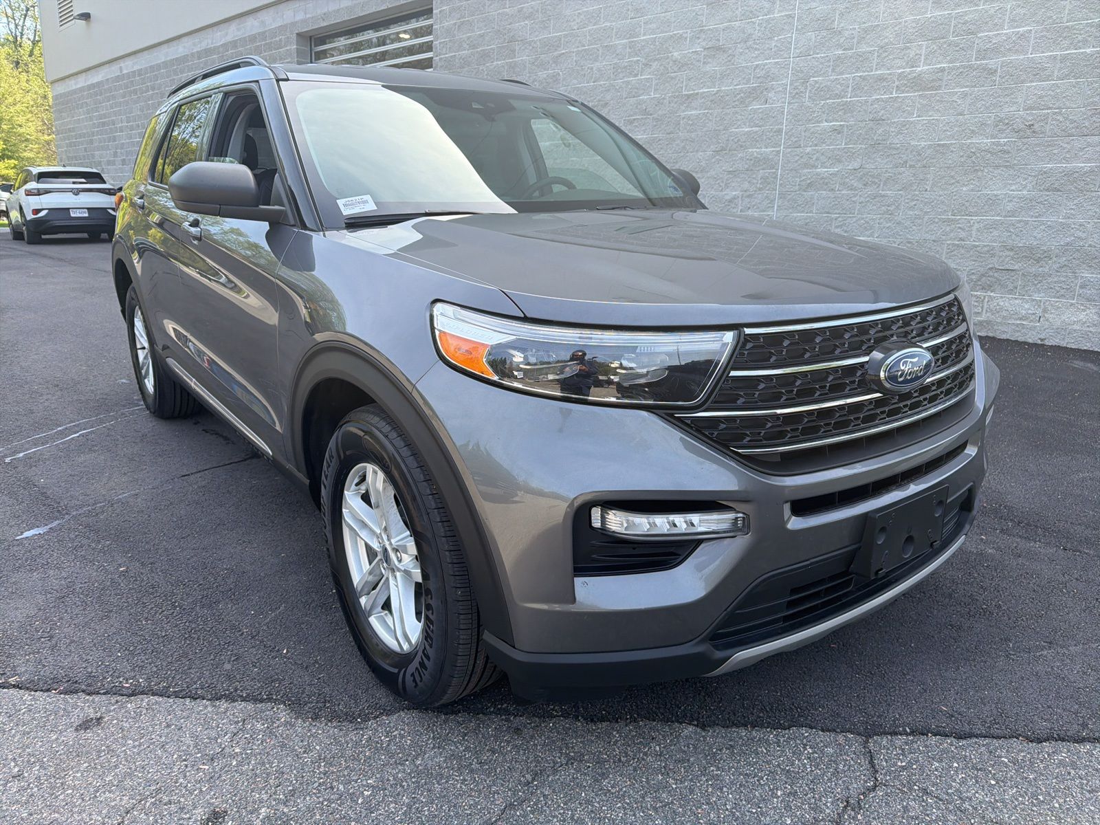 Carbonized Gray Metallic 2022 Ford Explorer XLT AWD SUV / Crossover All-Wheel Drive Automatic