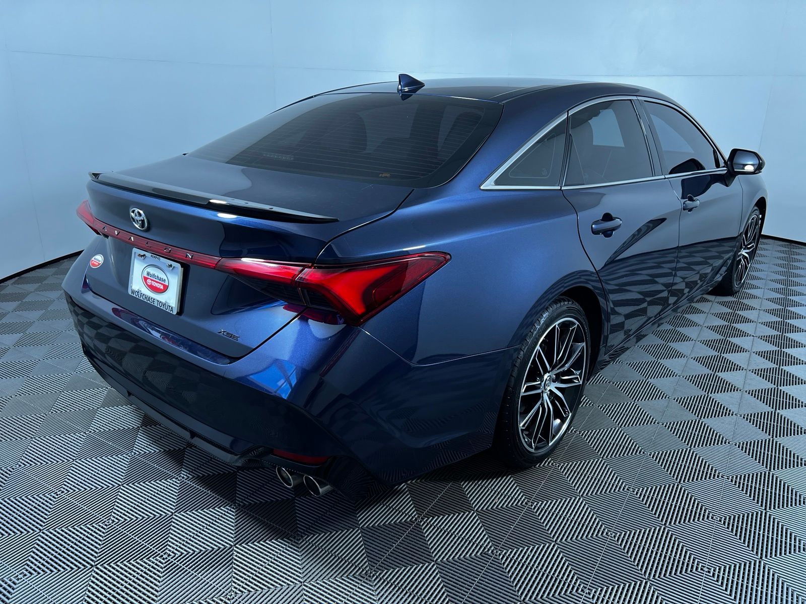 Thumbnail: 2019 Toyota Avalon - 6