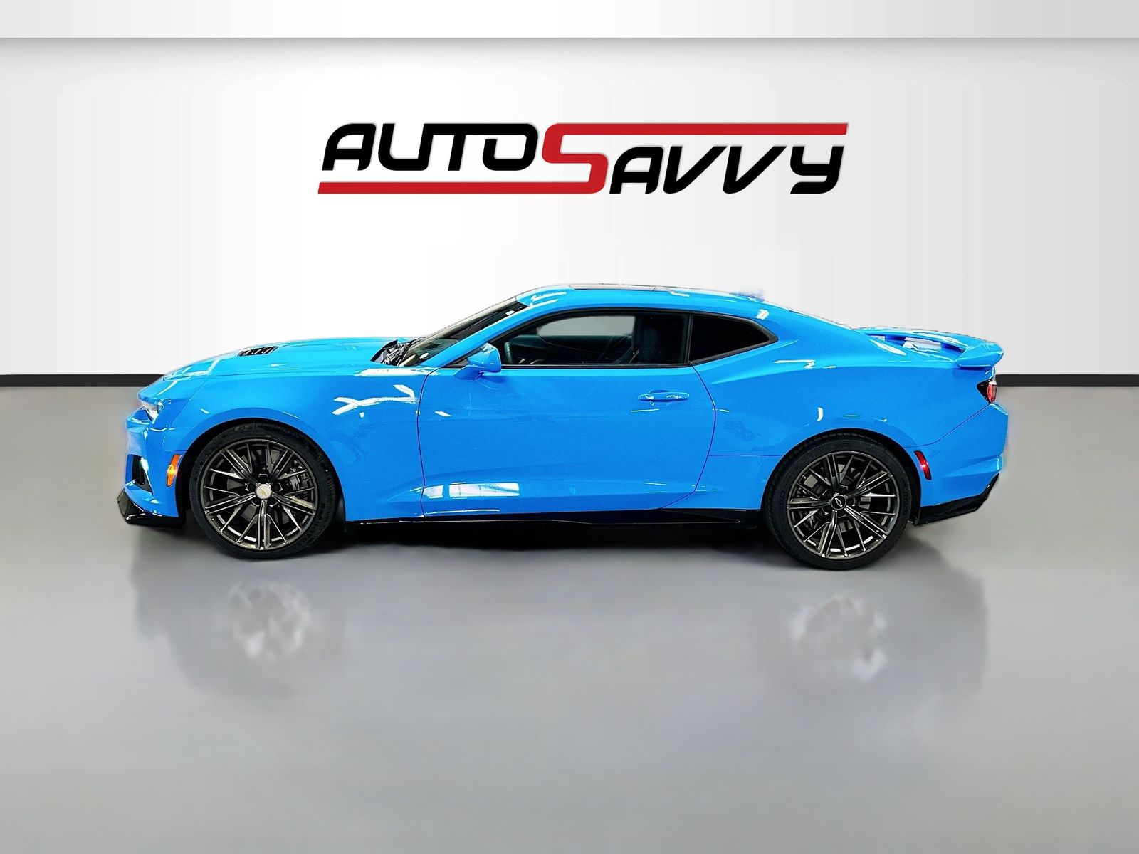 Used 2023 Blue Chevrolet ZL1 image 4