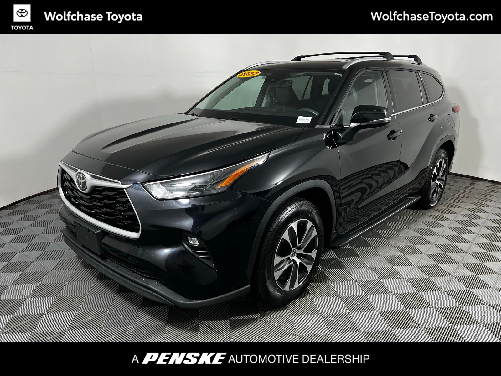 Thumbnail: 2022 Toyota Highlander - 1