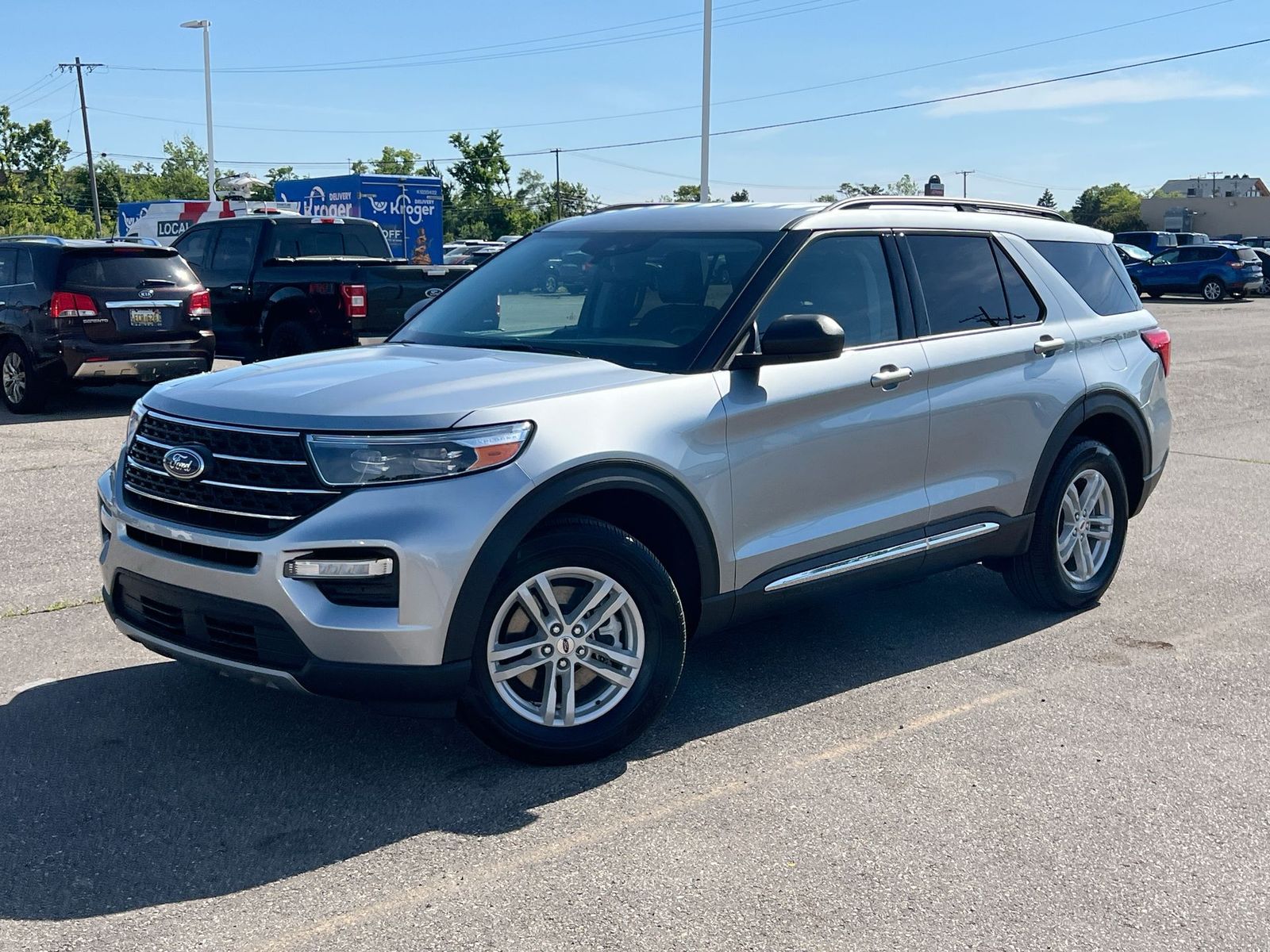 Silver Metallic 2024 Ford Explorer XLT AWD SUV / Crossover All-Wheel Drive Automatic