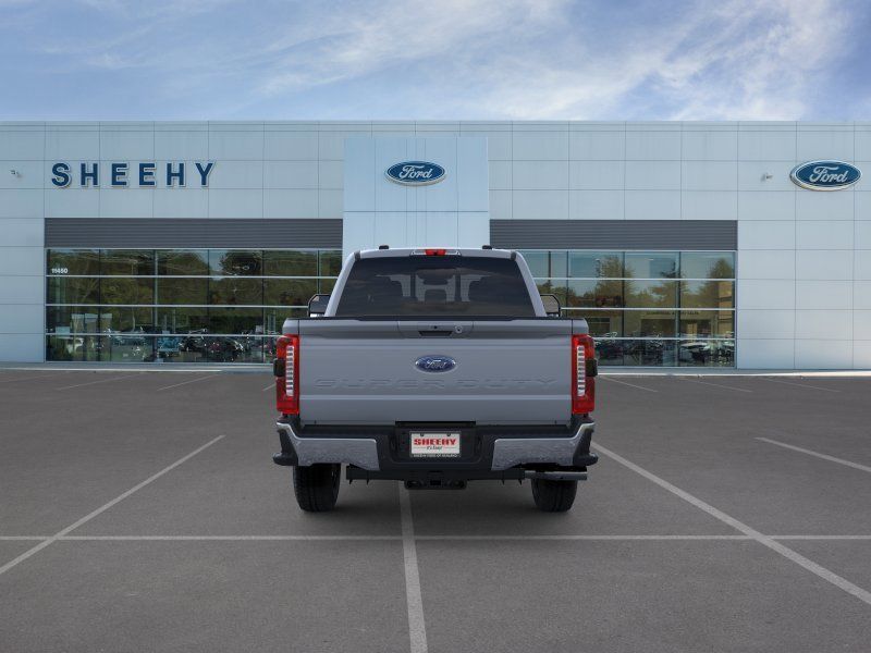 New 2026 Glacier Gray Metallic Tri-Coat Ford Lariat image 7