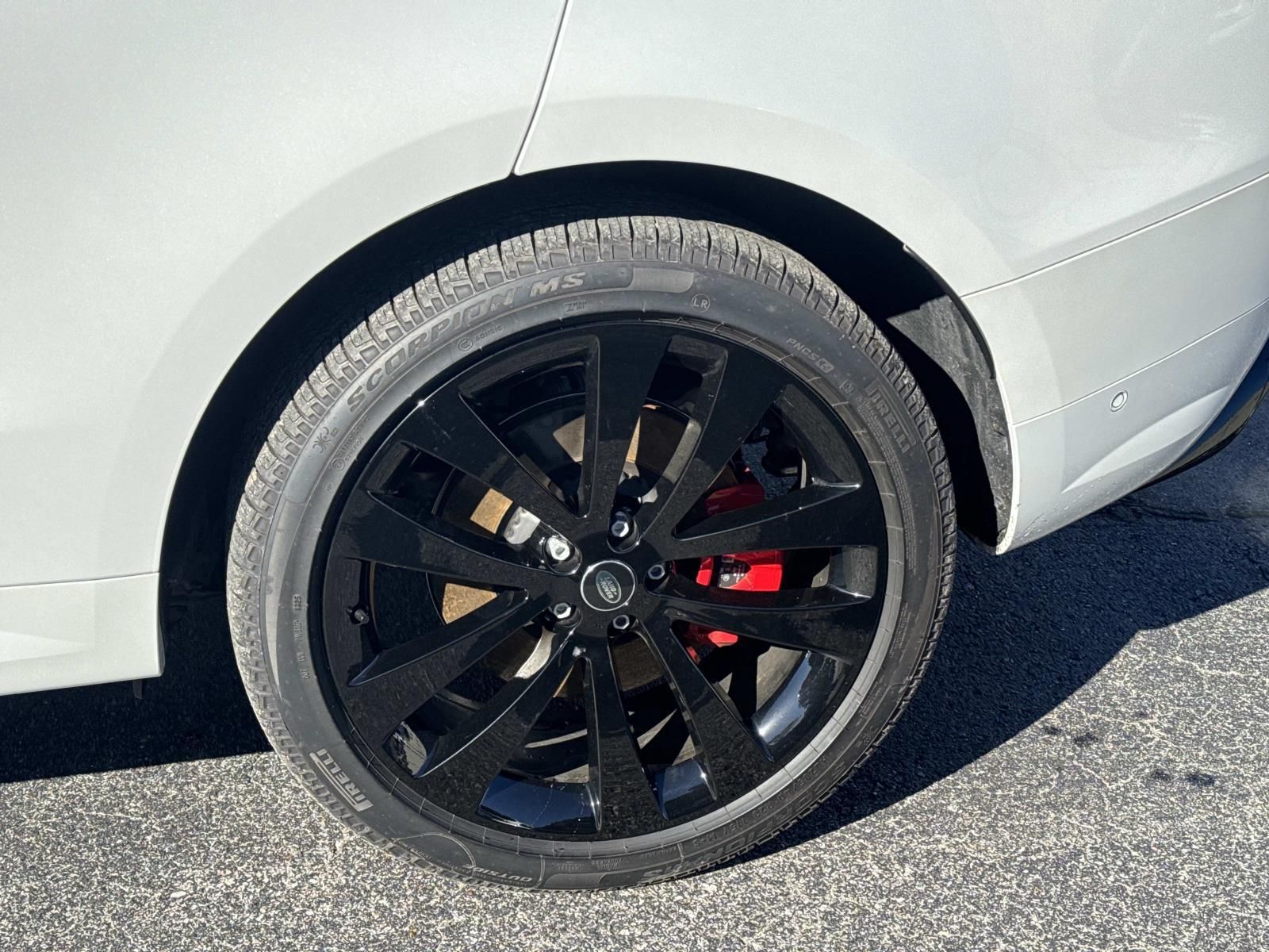 View vehicle photo 3