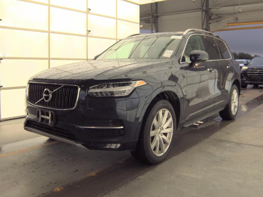 2016 Volvo XC90 T6 AWD Momentum's photo