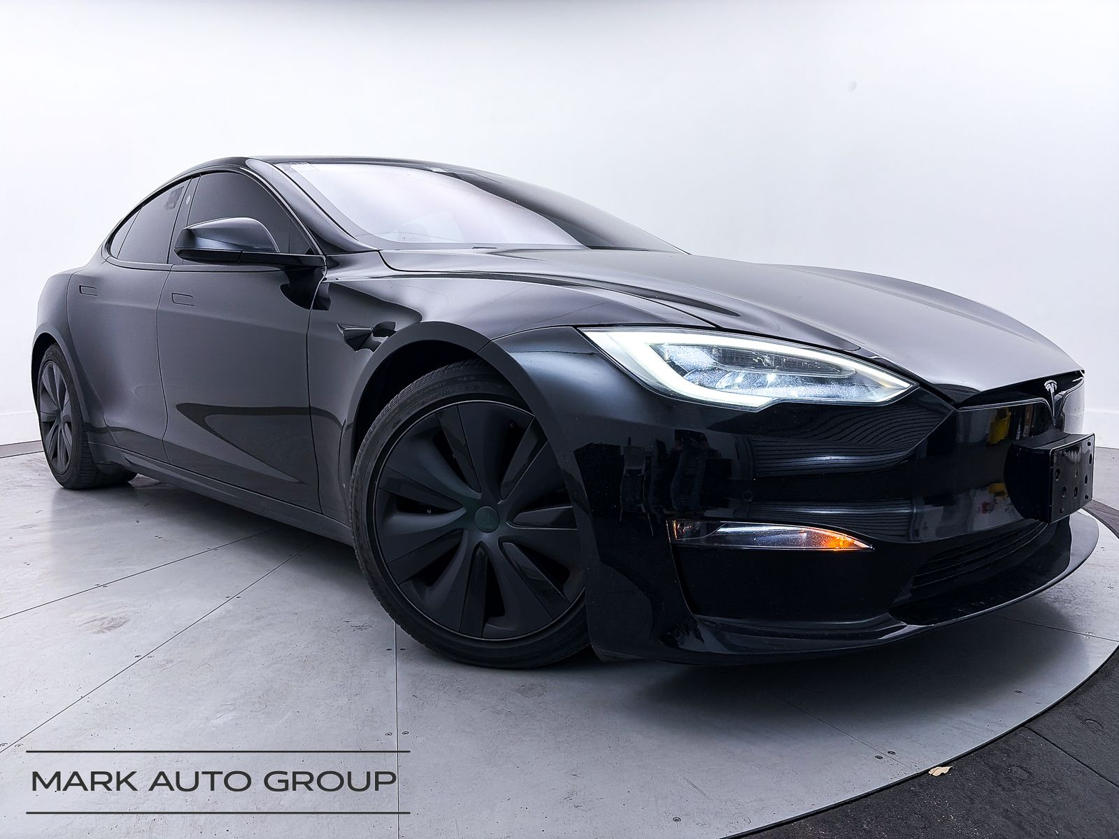 2022 Tesla Model S Plaid