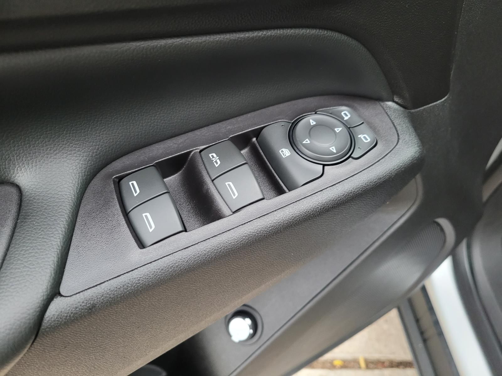 used 2018 Chevrolet Equinox car, priced at $14,900