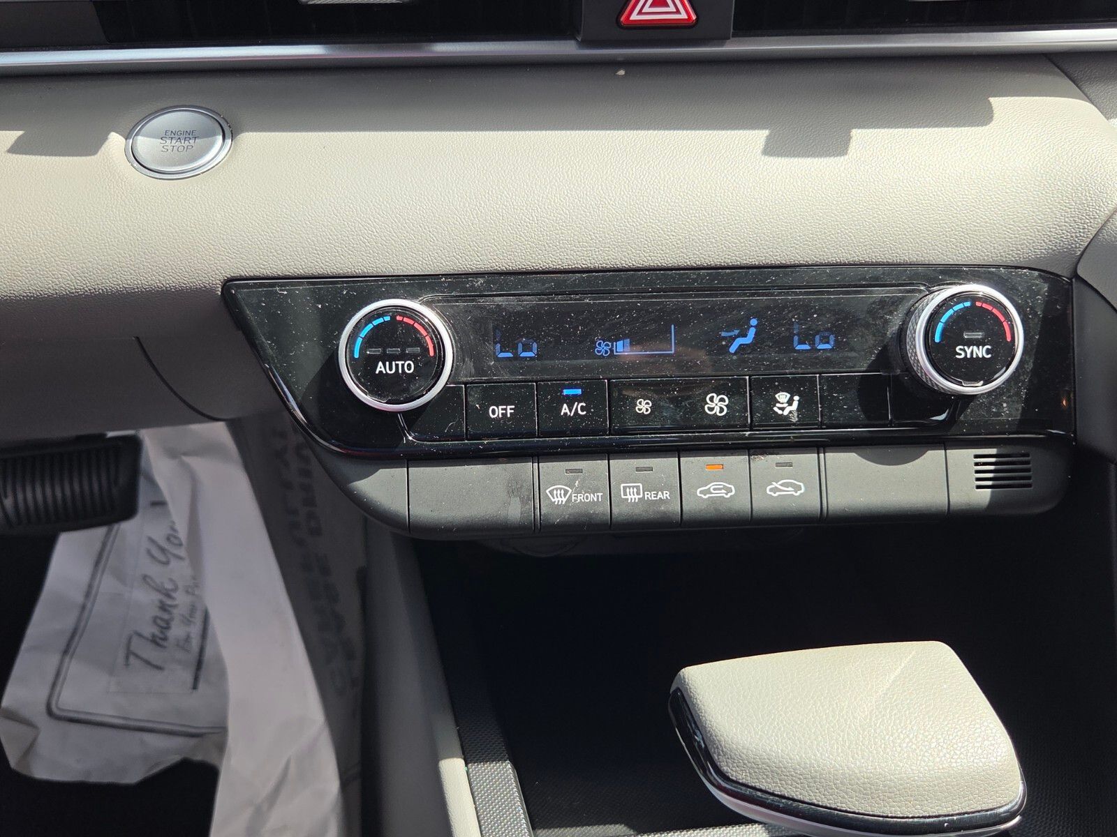 Used 2023 Black Hyundai SEL image 21
