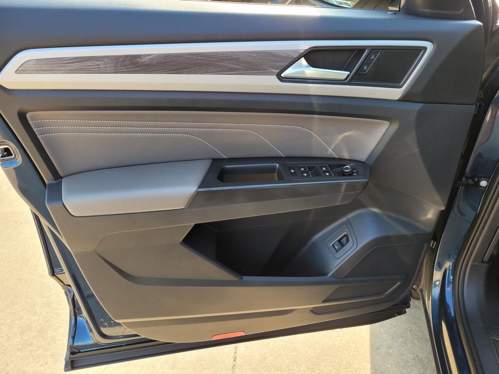 used 2022 Volkswagen Atlas Cross Sport car, priced at $22,000