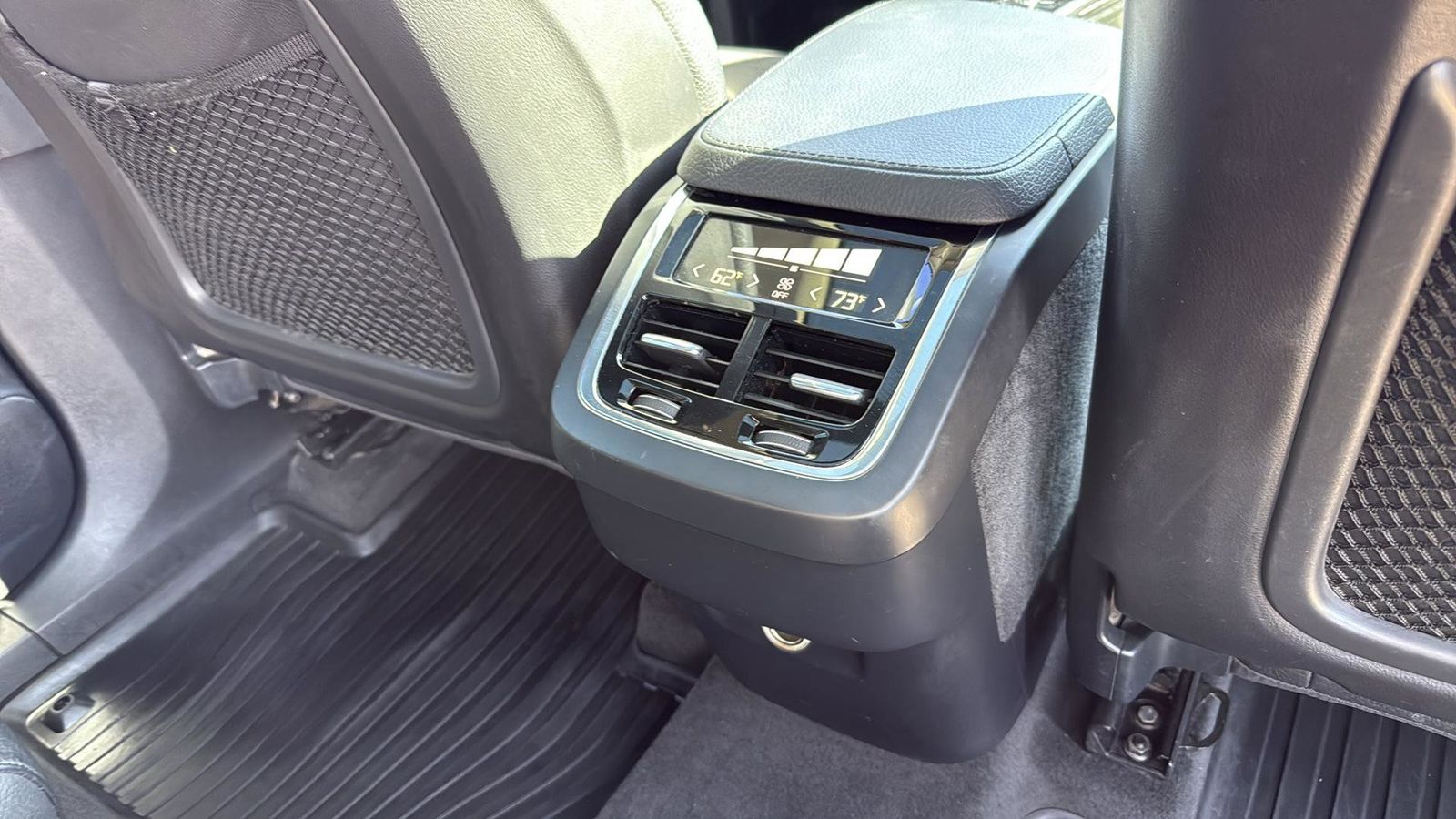 Used Car 2016 Volvo Xc90  T6 Momentum For Sale Under $20,000 In Austin, Texas