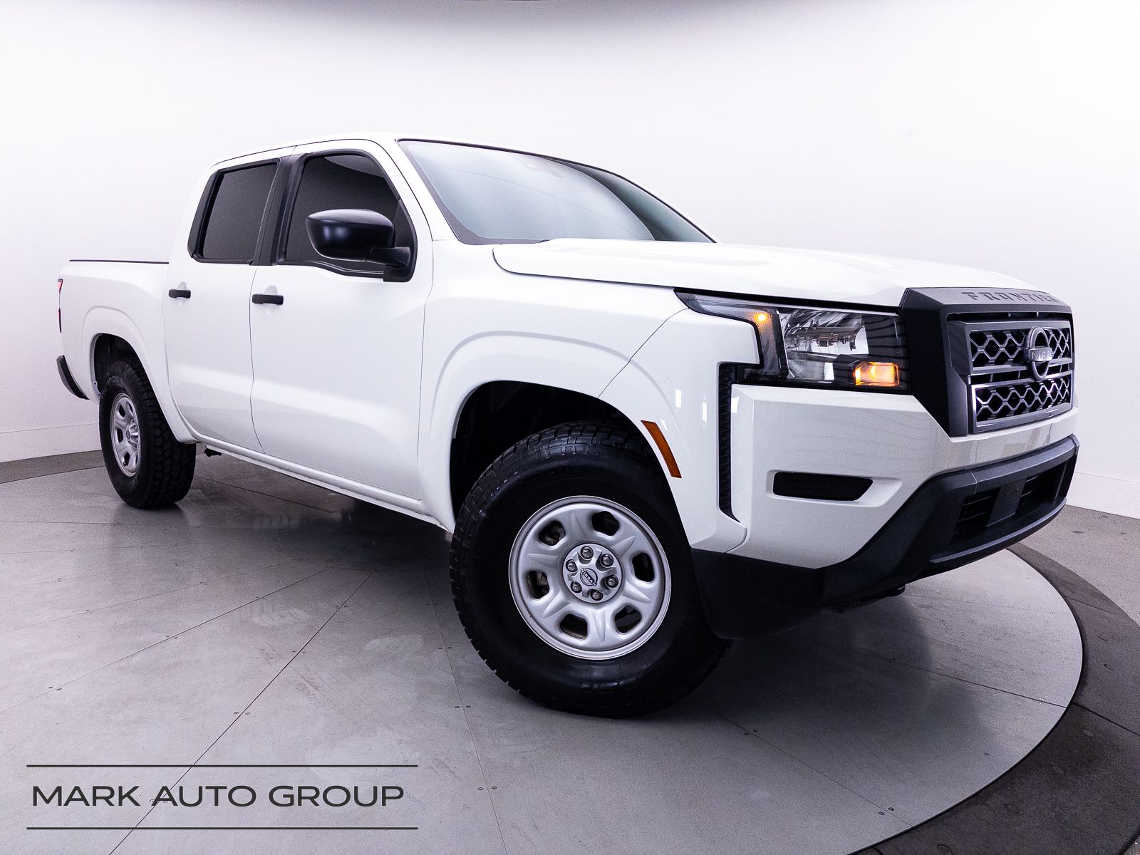 2023 Nissan Frontier S