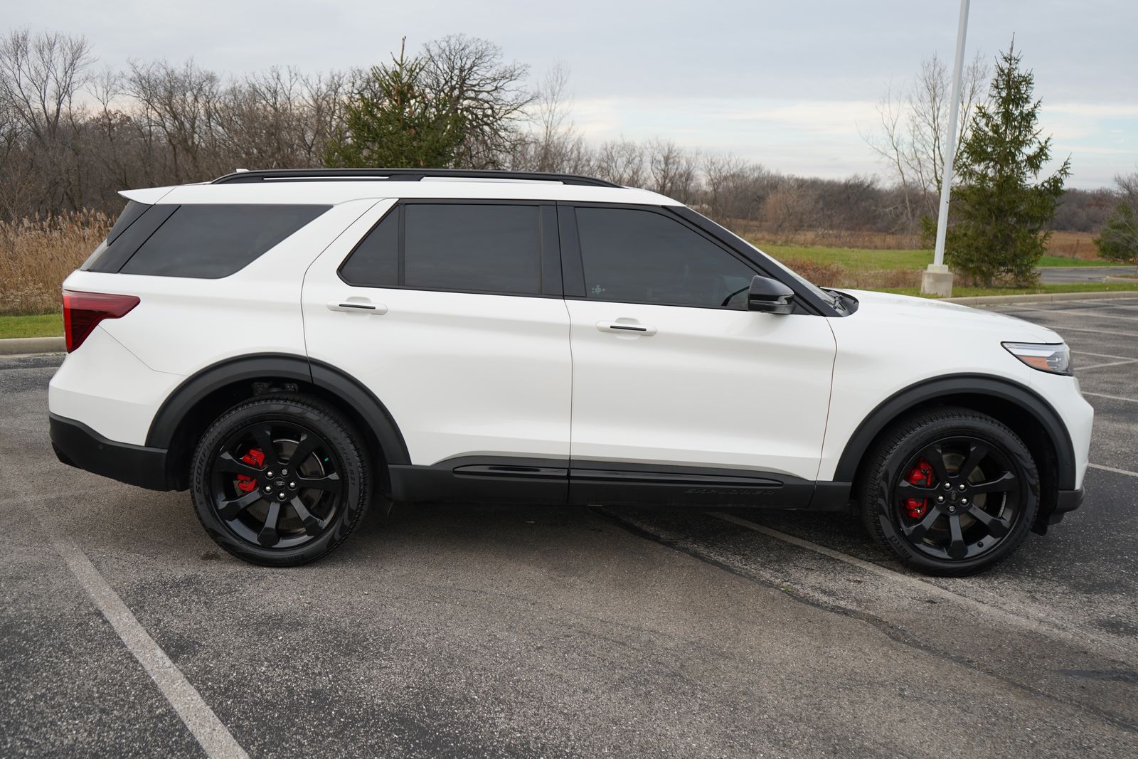 2021 Ford Explorer ST 6