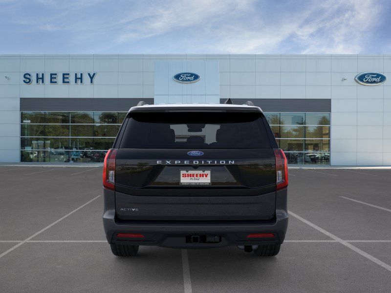New 2025 Gray Metallic Ford Active image 7