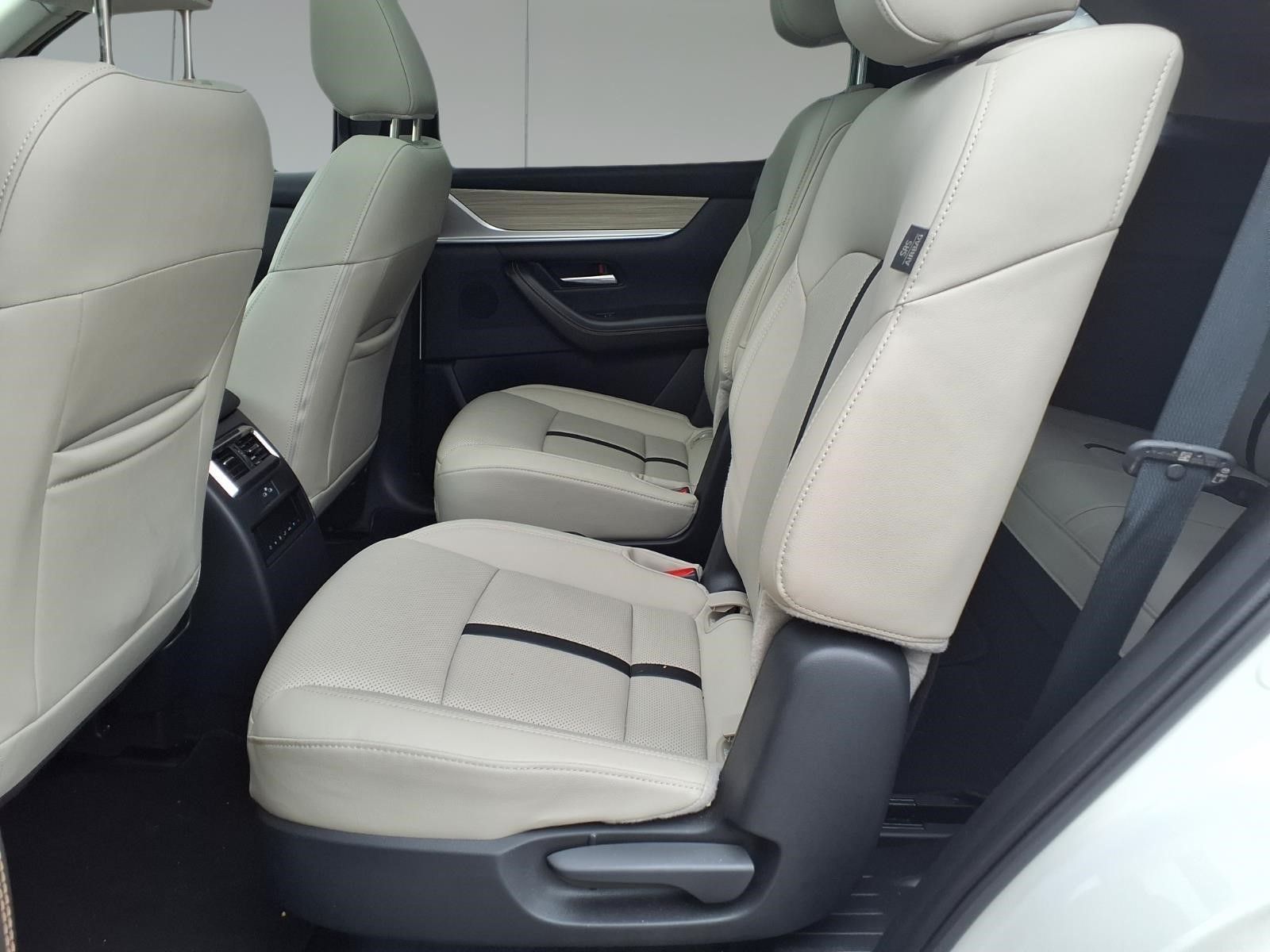2025 Mazda CX-90 3.3 Turbo Premium White at DeMontrond Mazda