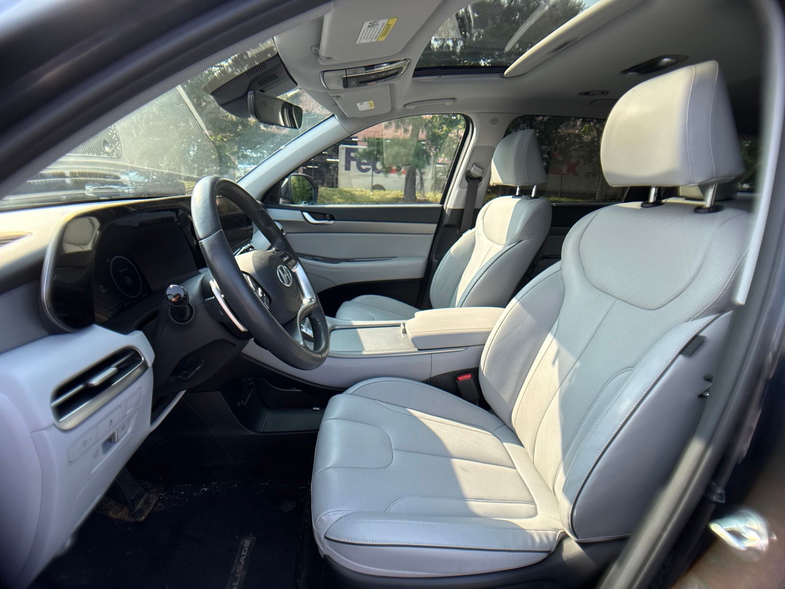 Used 2024 White Hyundai SEL image 8
