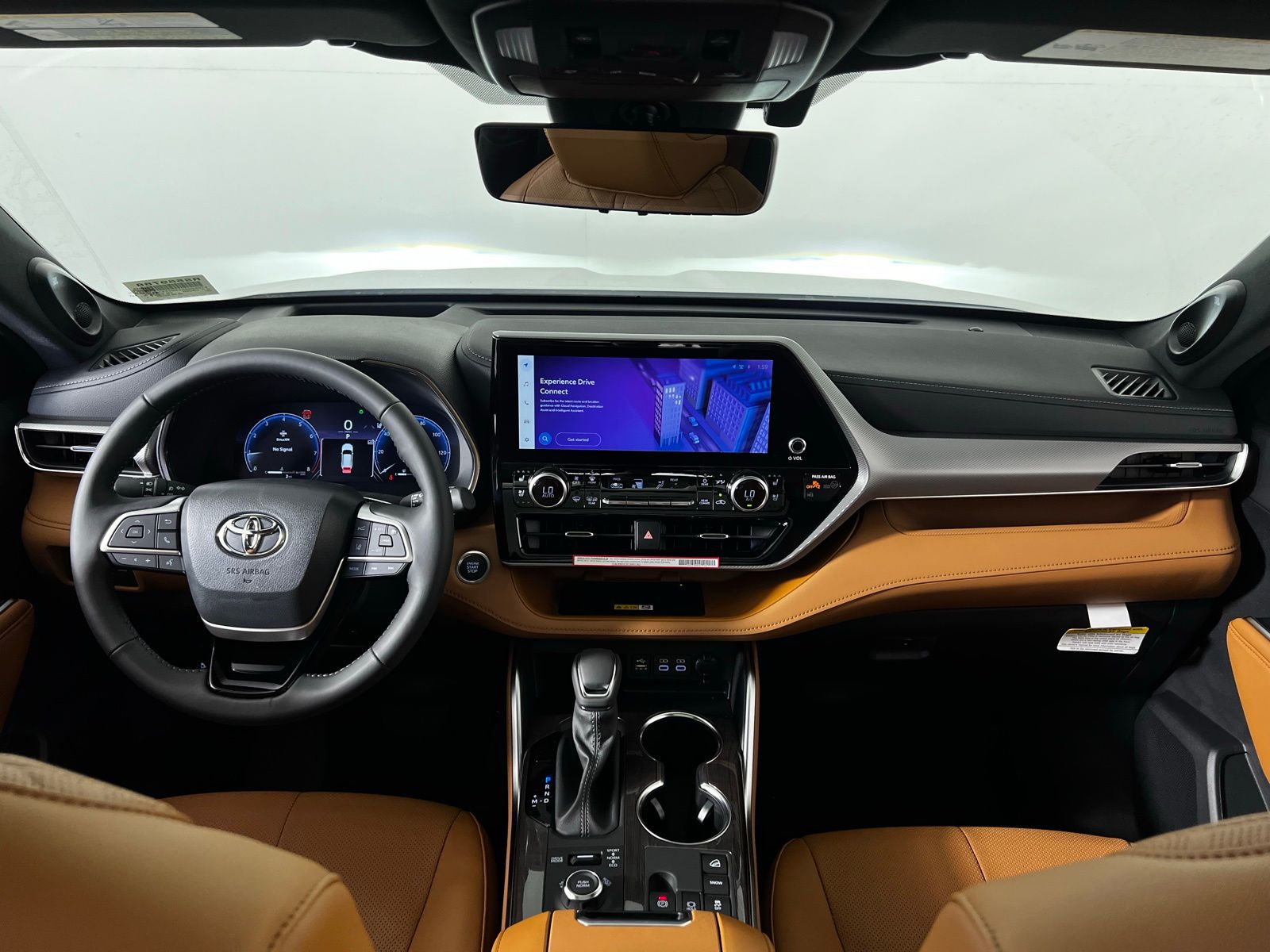 Thumbnail: 2025 Toyota Highlander - 26