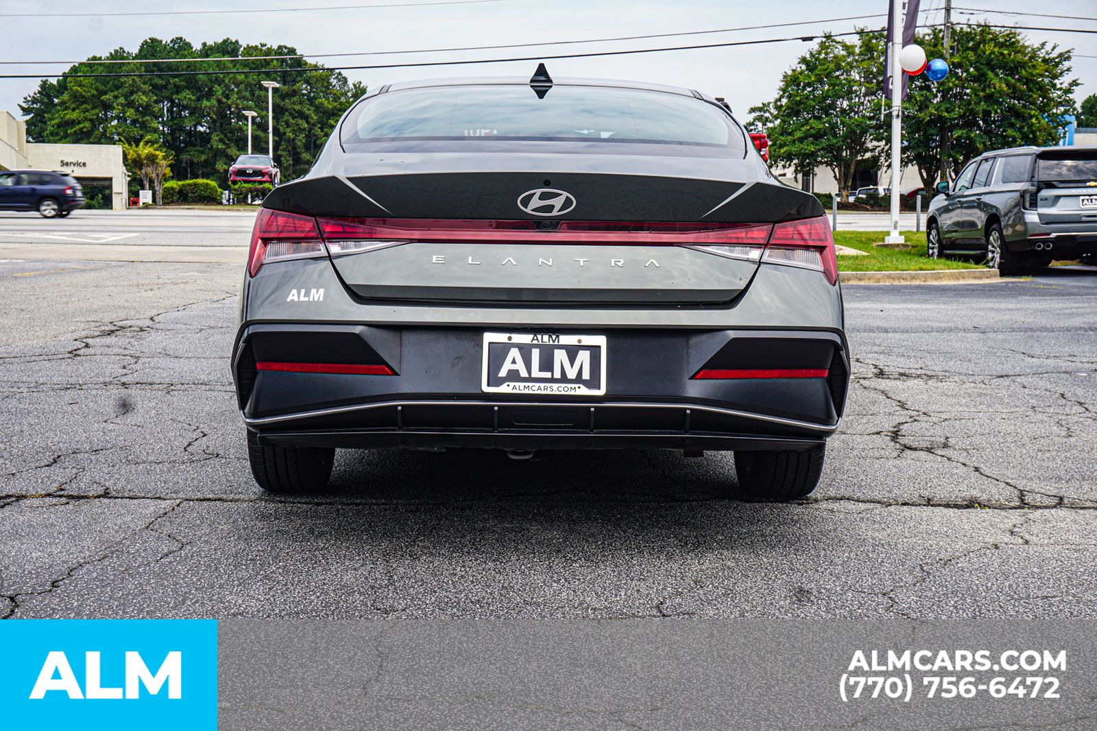 Used 2025 Gray Hyundai SEL Convenience image 12