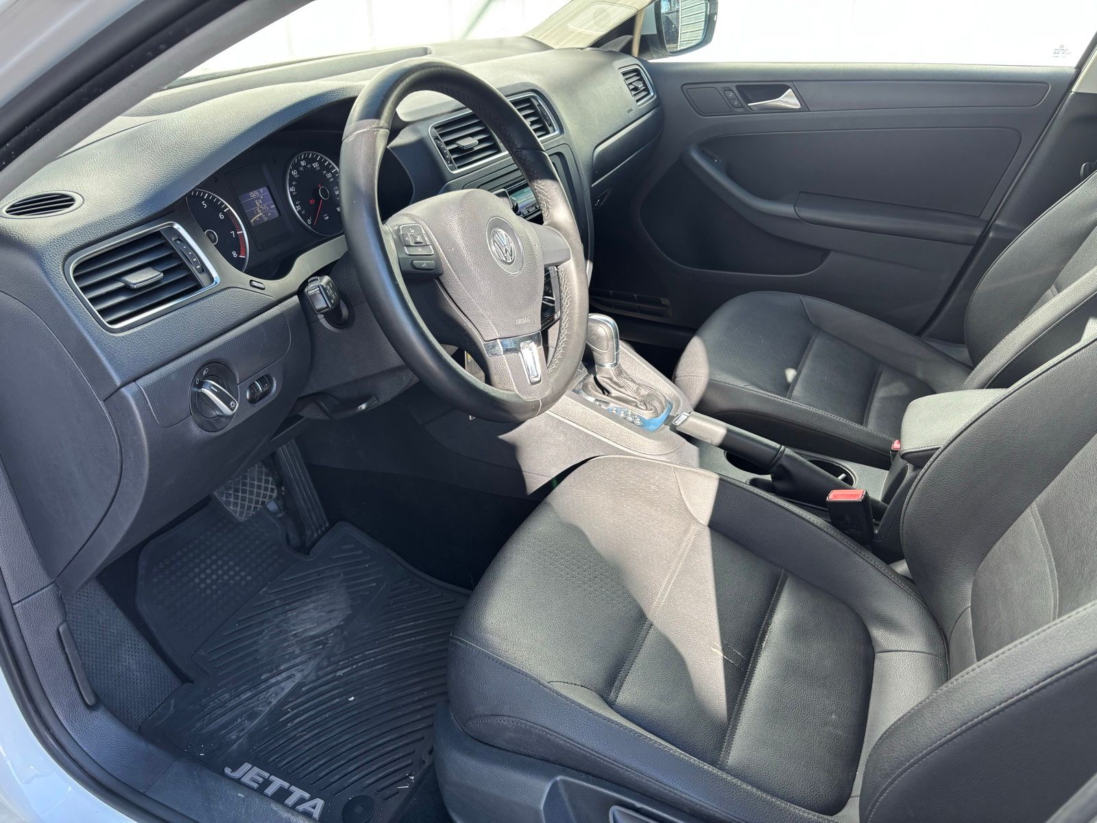 Used Car 2012 Volkswagen Jetta  2.5l Se For Sale Under $10,000 In Austin, Texas