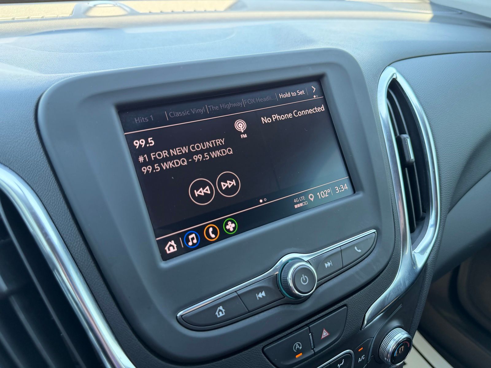 2022 Chevrolet Equinox image 19
