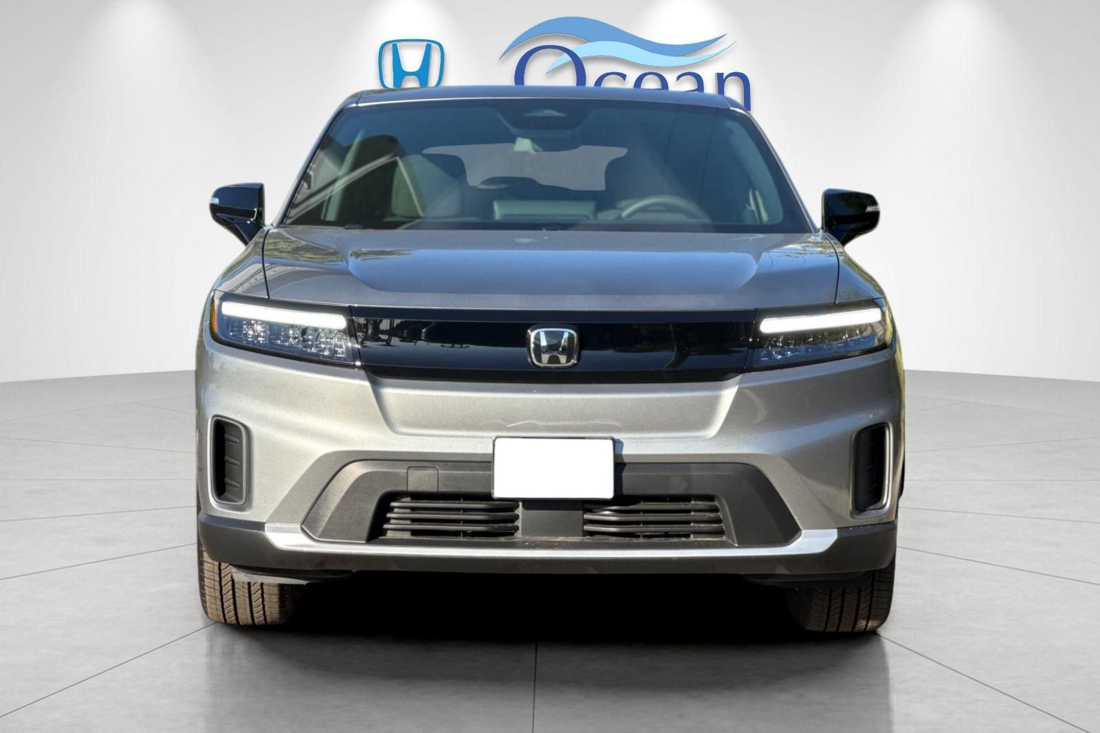 New 2026 Mercury Silver Metallic Honda EX image 8