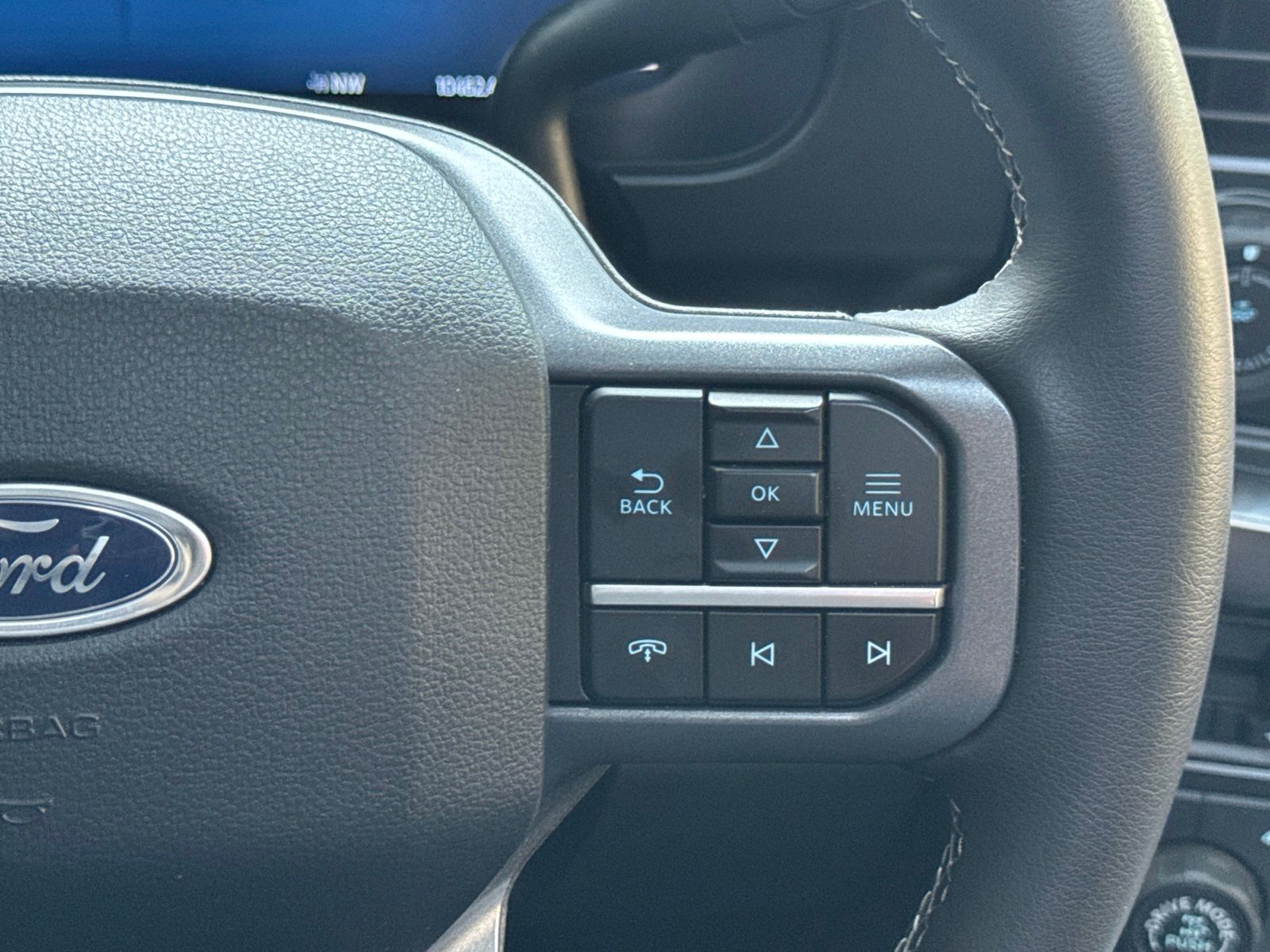 Certified Used 2025 Antimatter Blue Metallic Ford Lariat image 19