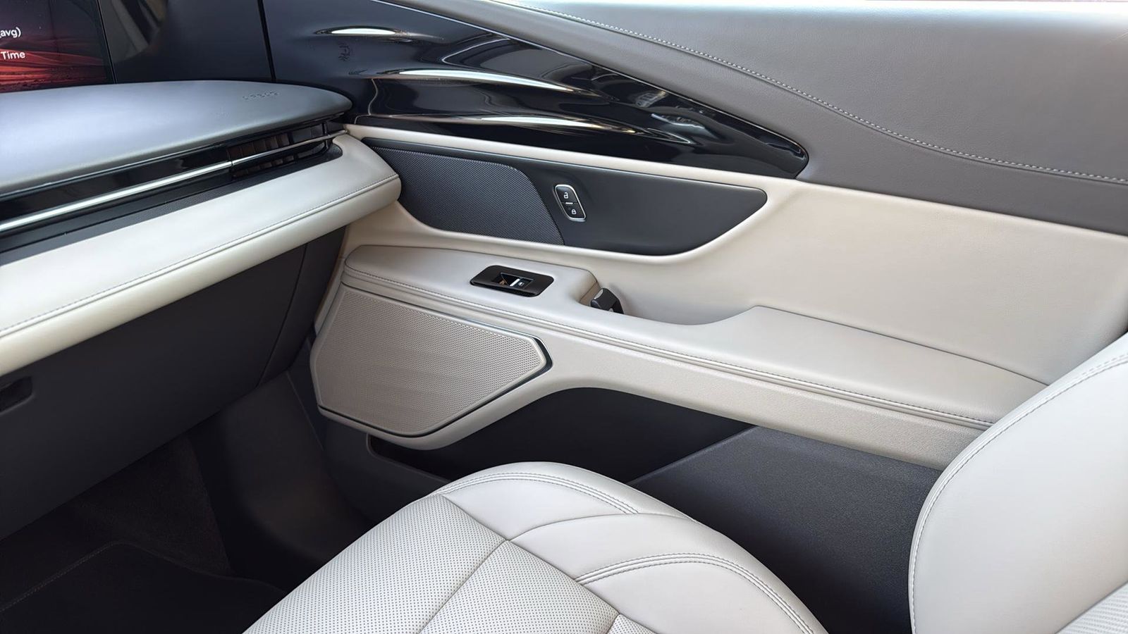 Used Car 2025 Lincoln Nautilus  Premiere For Sale Under $50,000 In Austin, Texas