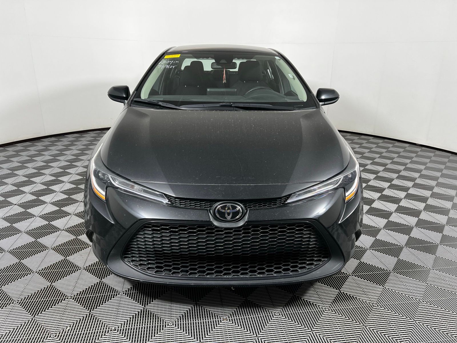 2022 Toyota Corolla LE 2