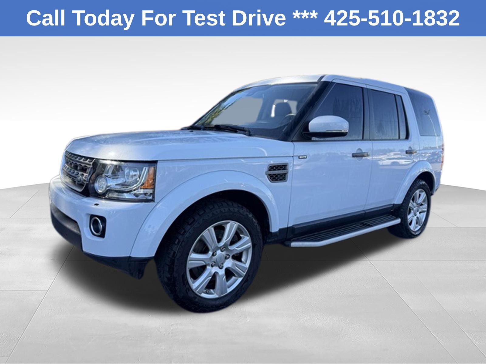 White 2015 Land Rover LR4 SUV / Crossover Four-Wheel Drive 8-Speed Automatic