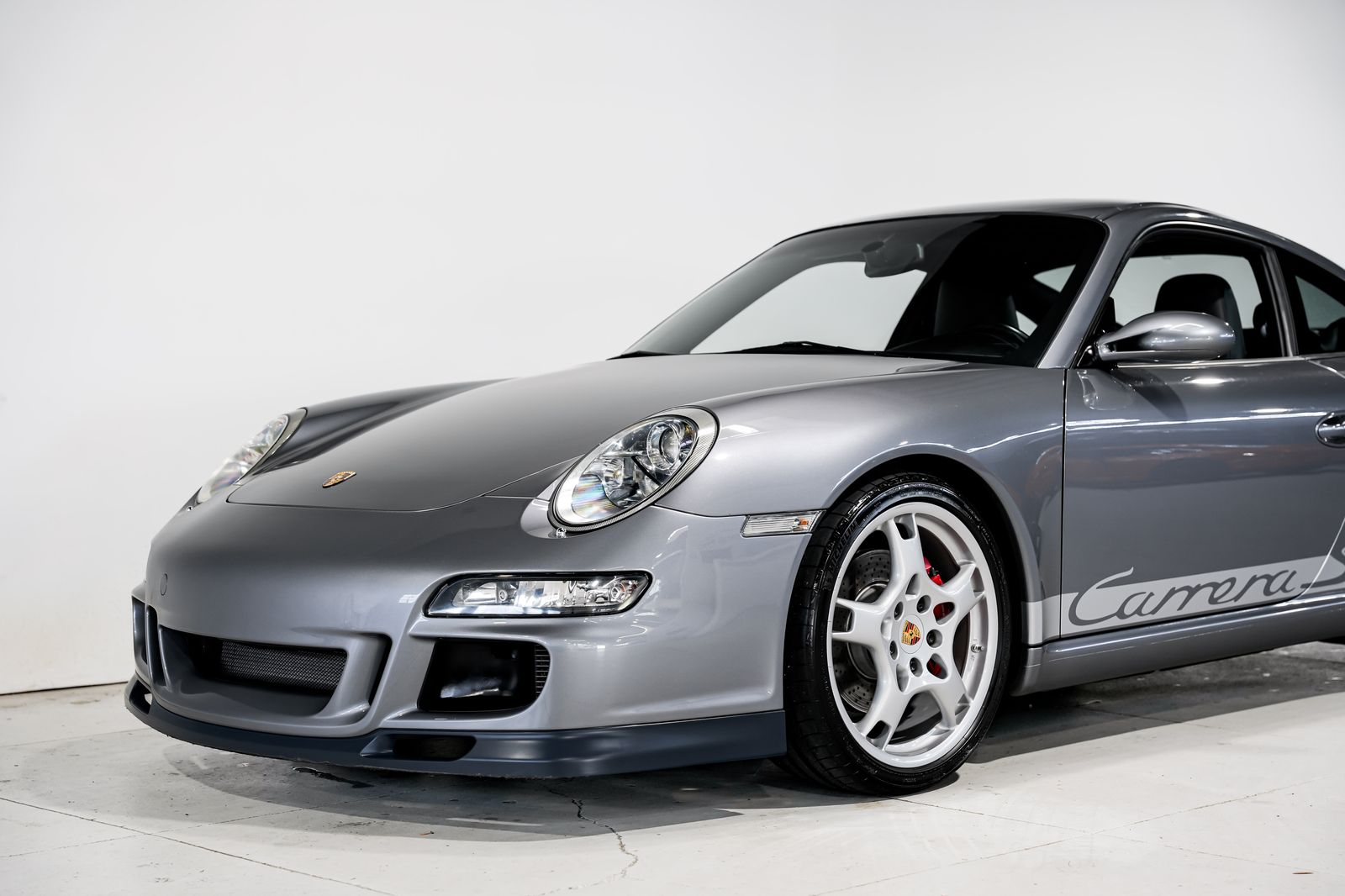 2005 Porsche 911 Carrera S — photo 28