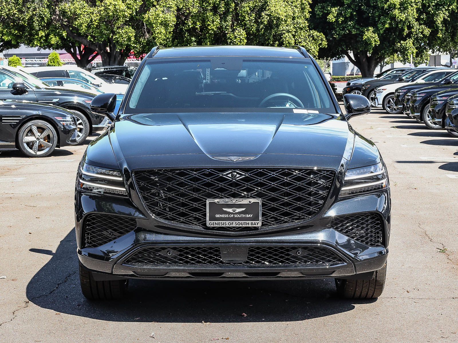 View vehicle photo 2