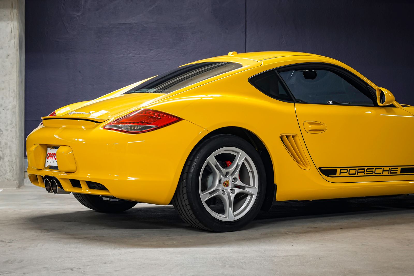 2011 Porsche Cayman S — photo 33