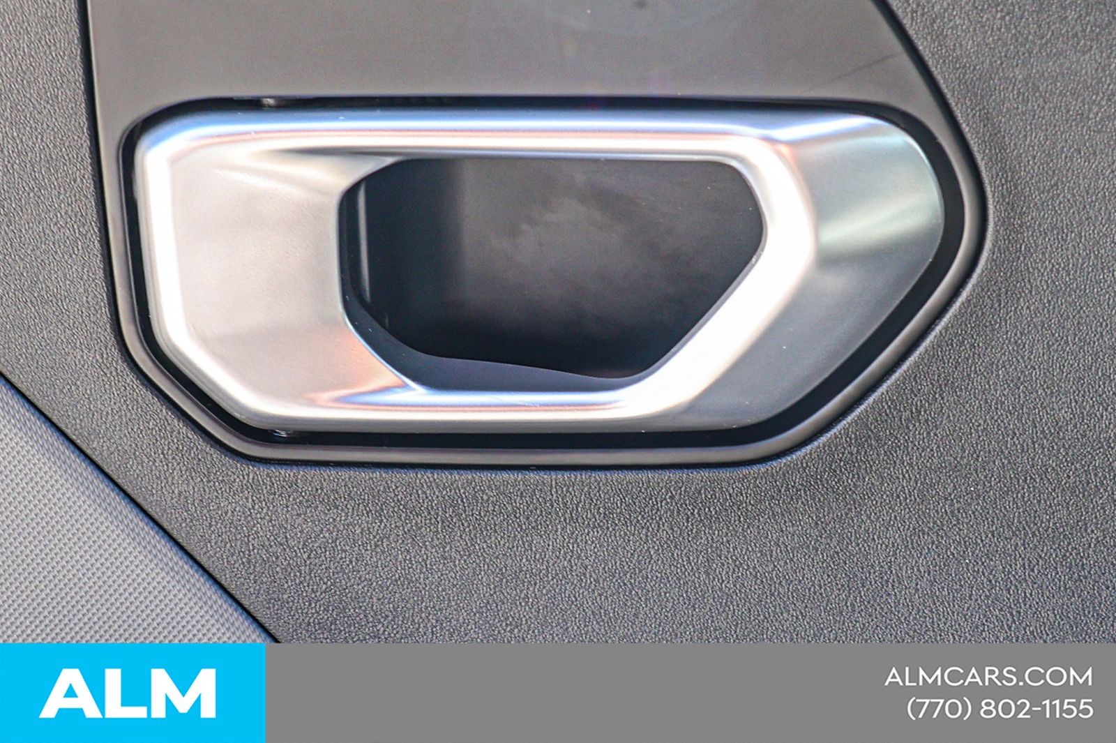 Used 2025 Black Kia LXS image 39