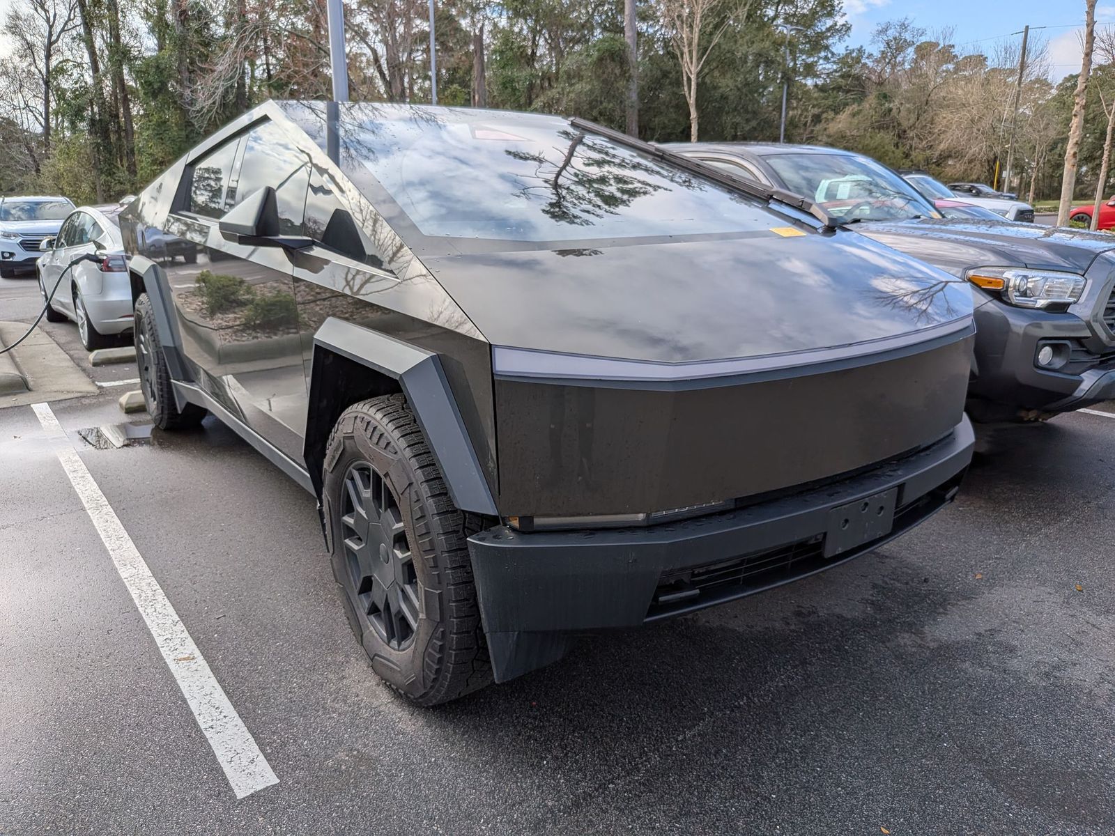 2024 Tesla Cybertruck Crew Cab AWD
