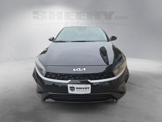 Used 2024 Black Kia LXS image 17