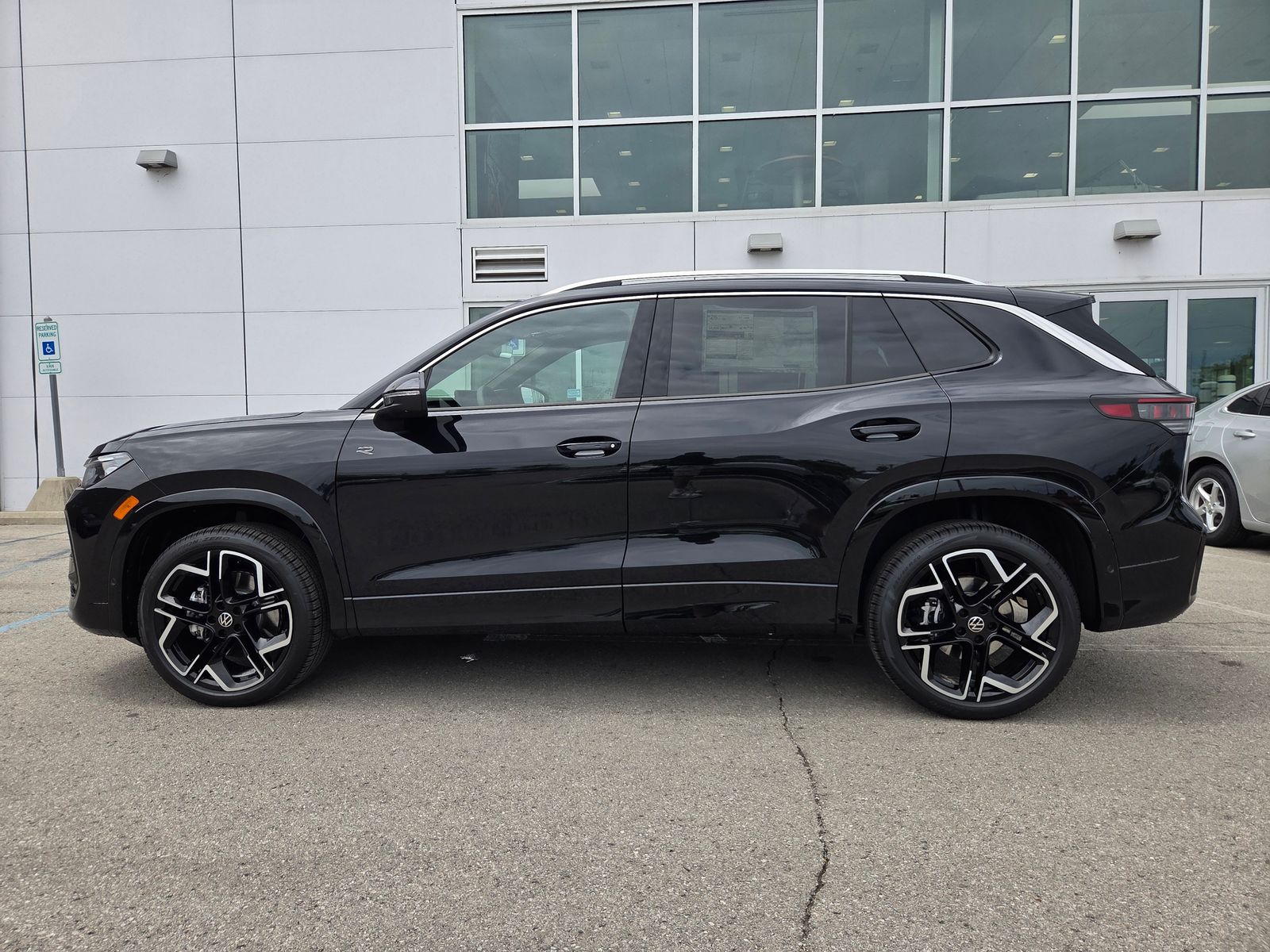 new 2026 Volkswagen Tiguan car, priced at $48,066