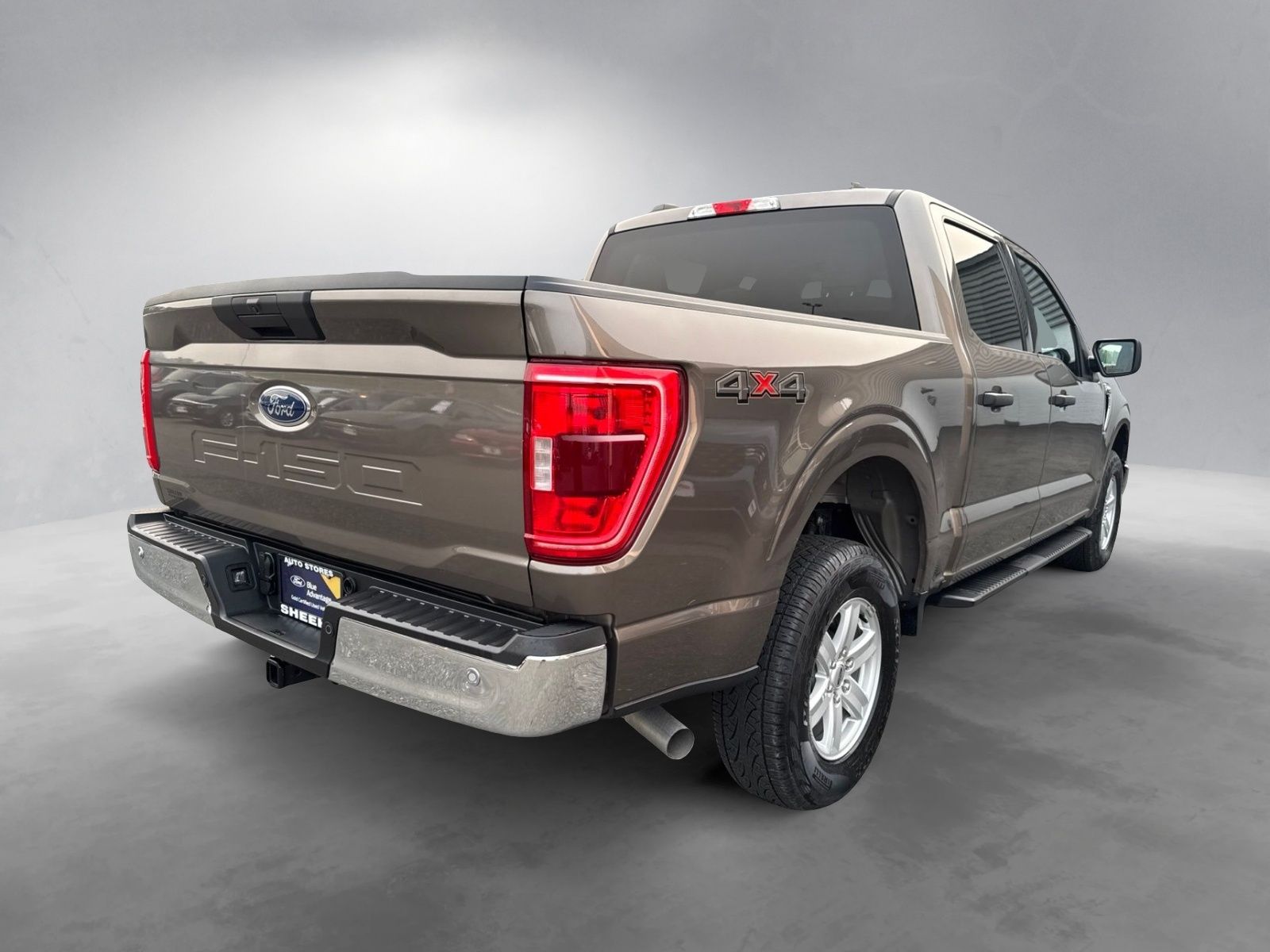 Certified Used 2023 Stone Gray Metallic Ford XLT image 16