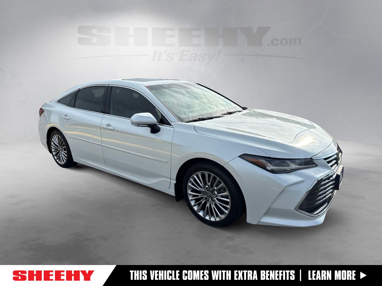 Wind Chill Pearl/Midnight Black Metallic 2021 Toyota Avalon Sedan Front-Wheel Drive 8-Speed Automatic