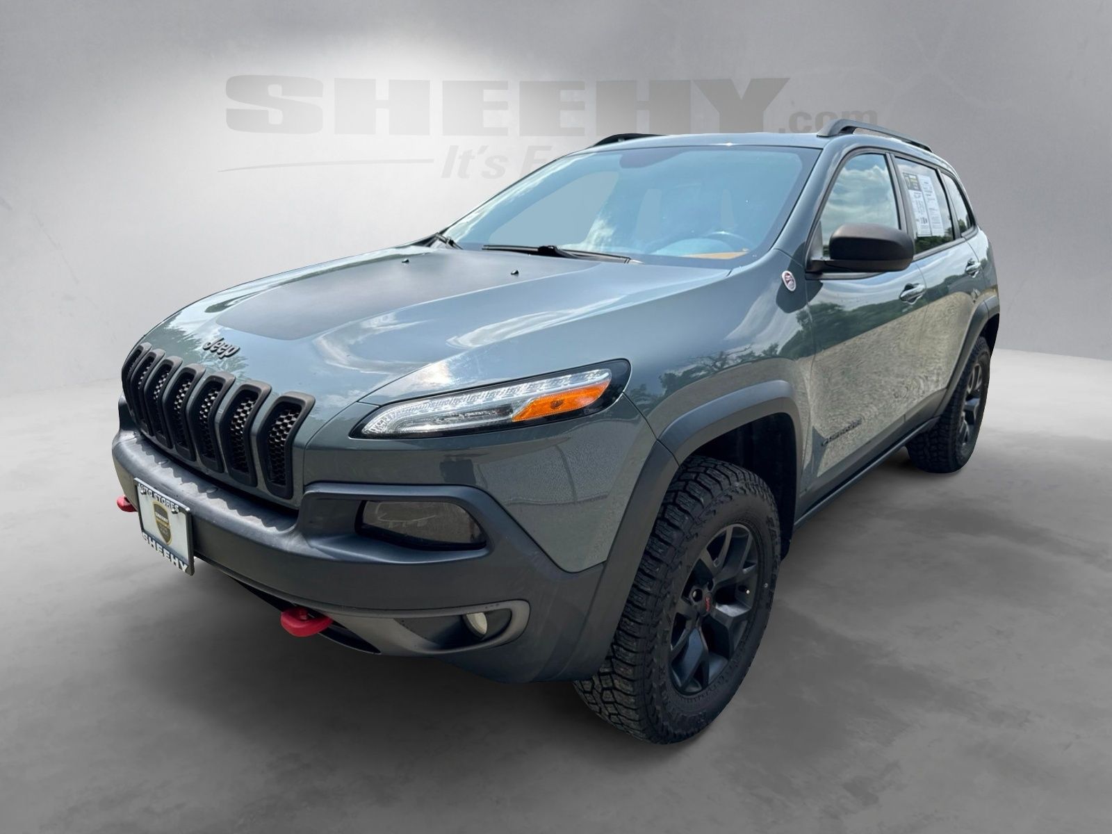 Used 2015 Anvil Clearcoat Jeep Trailhawk image 16