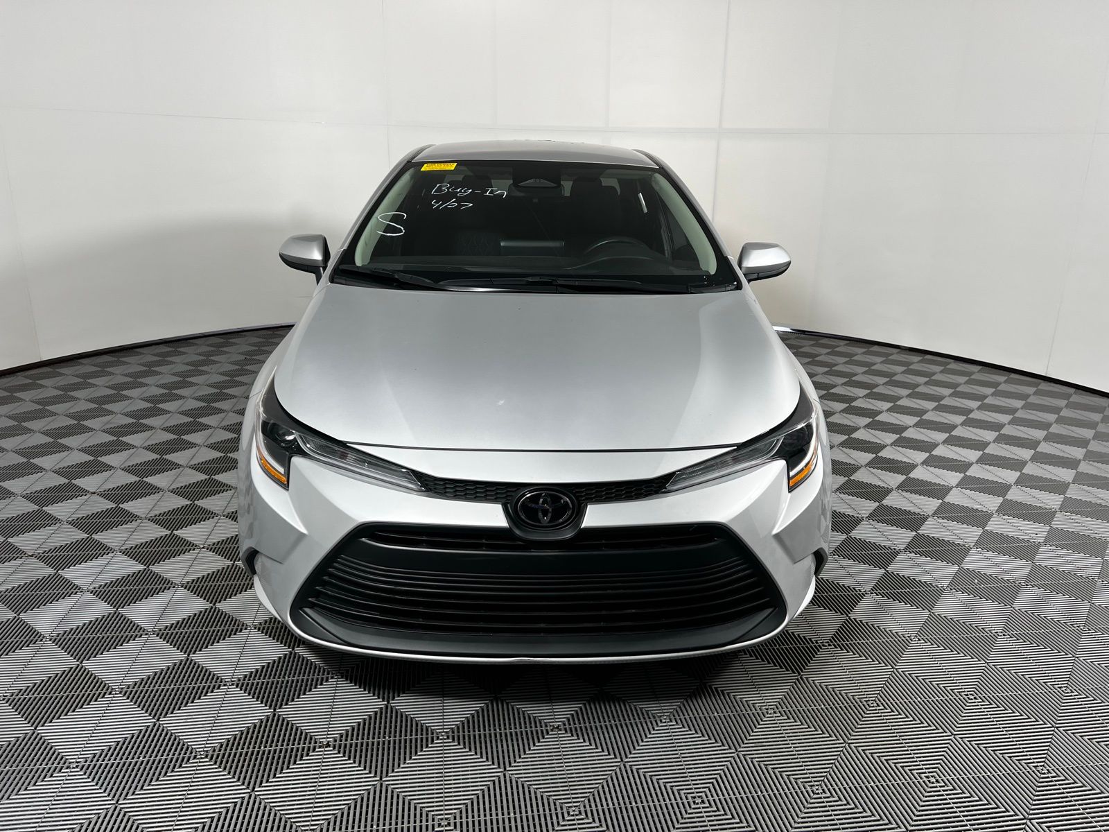 Thumbnail: 2025 Toyota Corolla - 2