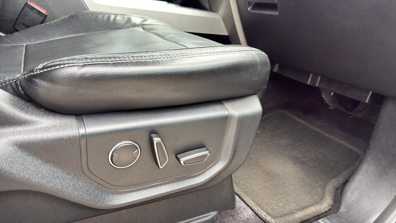 Used Car 2015 Ford F-150  Lariat For Sale Under $20,000 In Austin, Texas