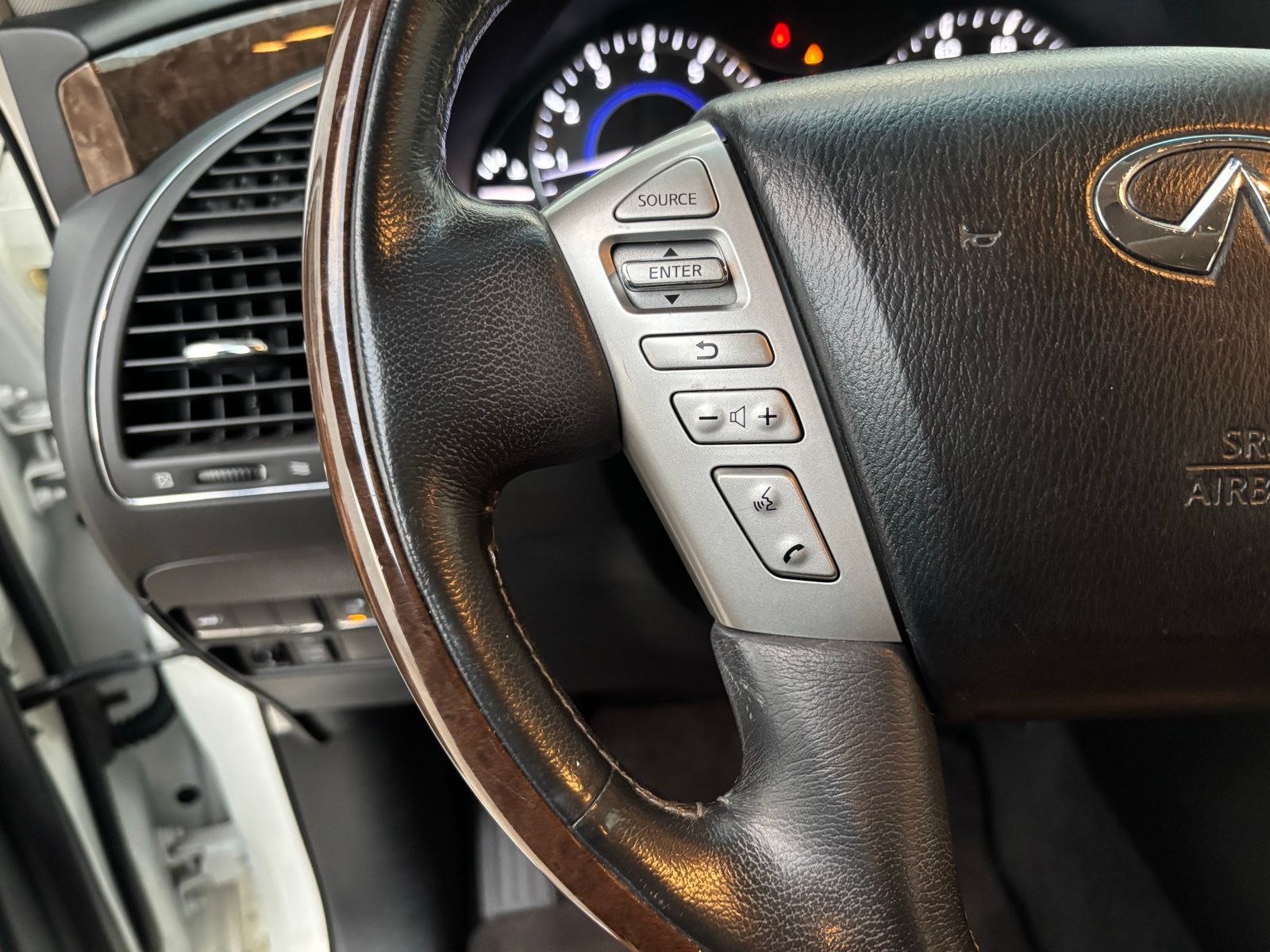 Used Car 2016 Infiniti Qx80  Base For Sale Under $20,000 In Austin, Texas