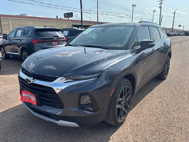 Used 2022 Gray Chevrolet LT image 3