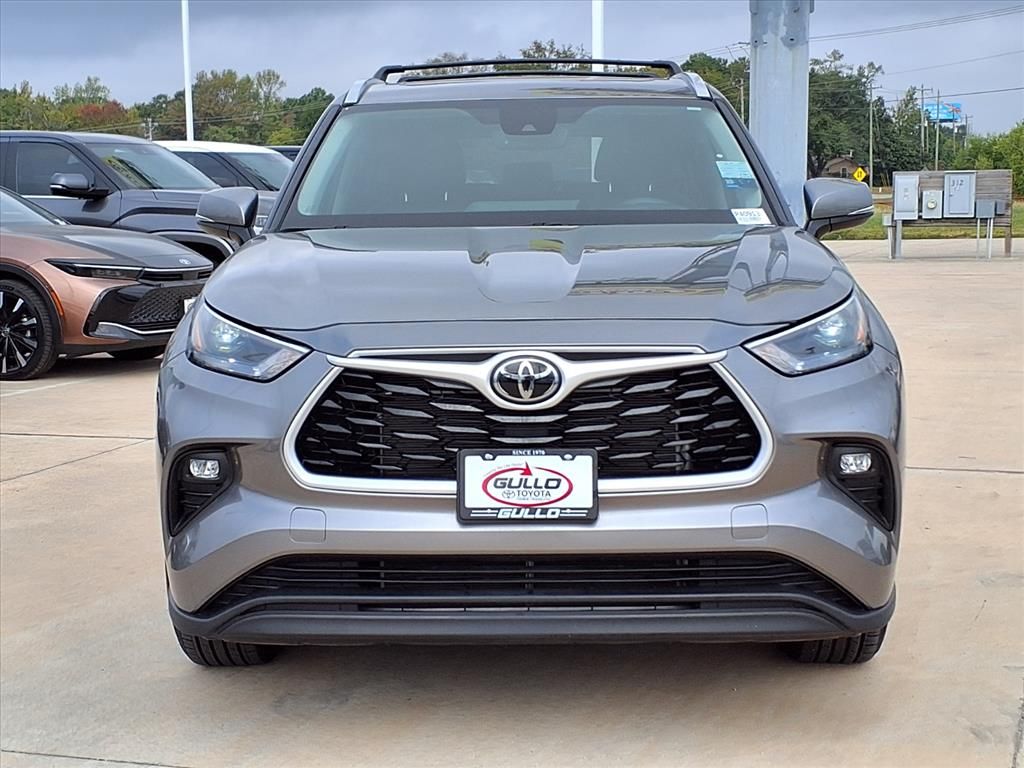 2025 Toyota Highlander XLE  at Don McGill Toyota