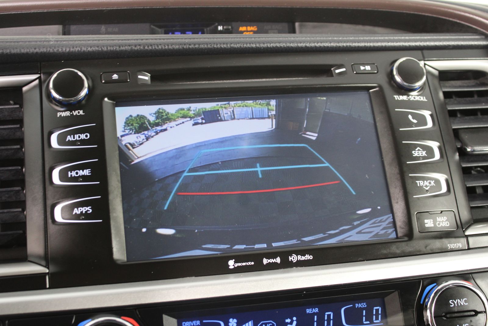 Used 2018 Black Toyota XLE image 20