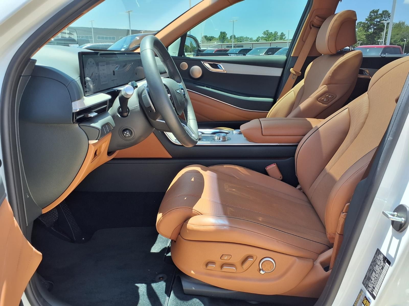 2025 Genesis GV80 3.5T Advanced White at Texan Dodge Chrysler Jeep Ram