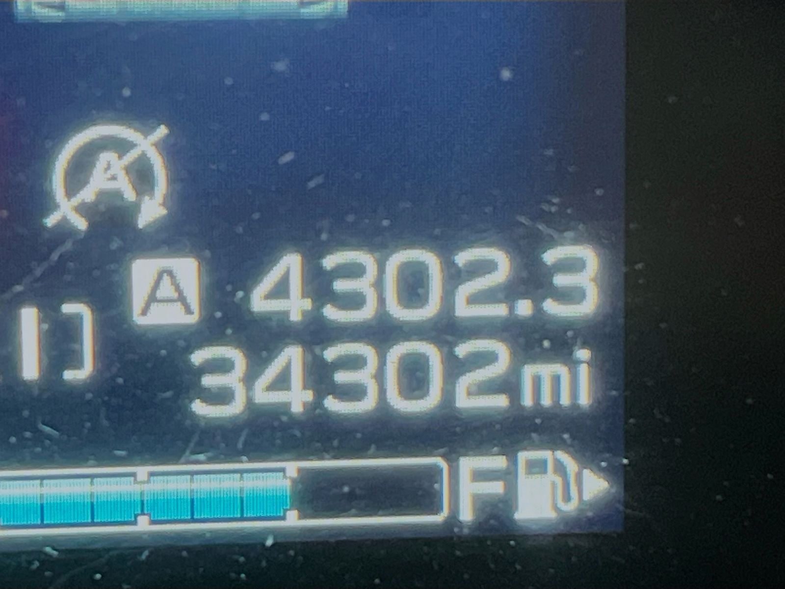 Used 2023 Gray Subaru Limited image 12